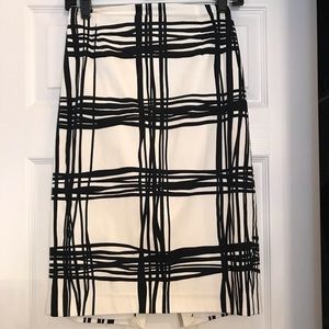 Express Black and Ivory pencil skirt